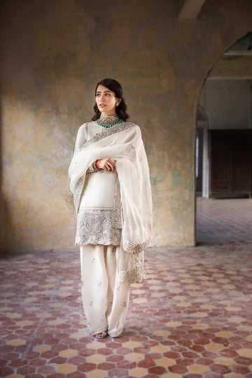Hoorain