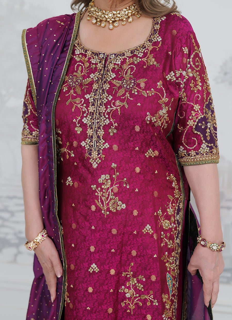 Bita magenta silk SalmaQadir