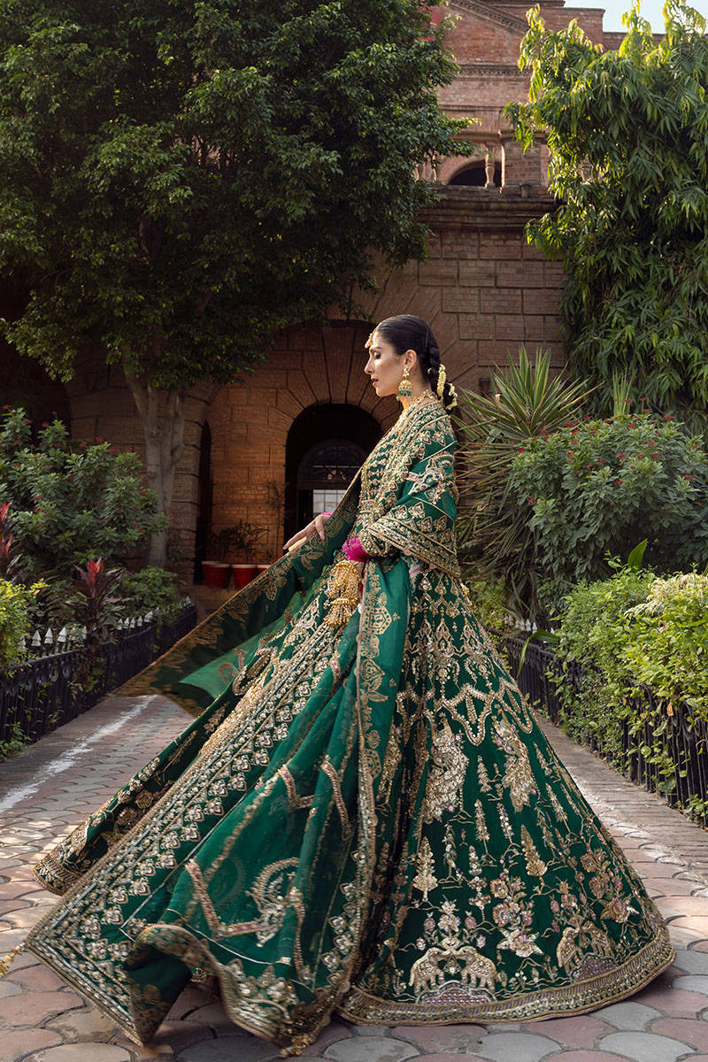 Nazneen Emerald Green Bridal Suit | Salmaqadir