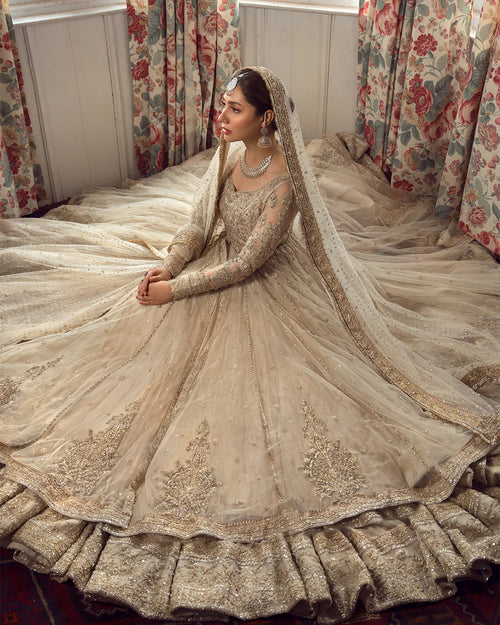 anamta-ivory-hand-embellished-pishwas-salmaqadir