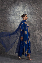 royal_blue_by_salmaqadir_3